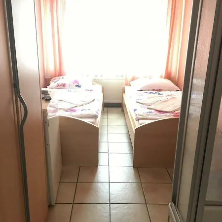 Yans * Oberhausen (North Rhine-Westphalia)